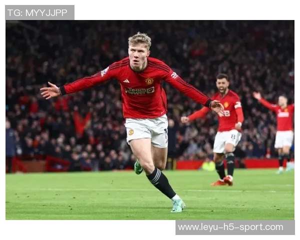 多尔古谈曼联团队精神提升对首年表现表示满意