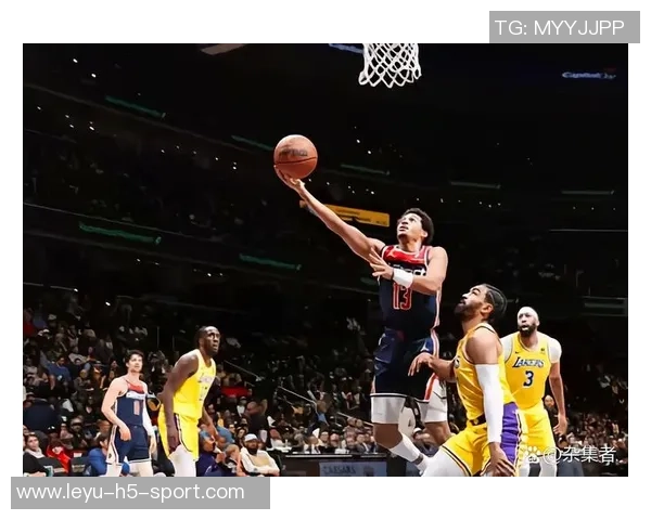 普尔复出表现亮眼半场11投4中斩获13分助攻抢断齐上阵