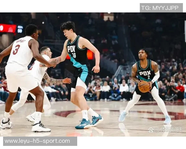 格兰特回应替补角色争议称感受被夸大自己状态良好